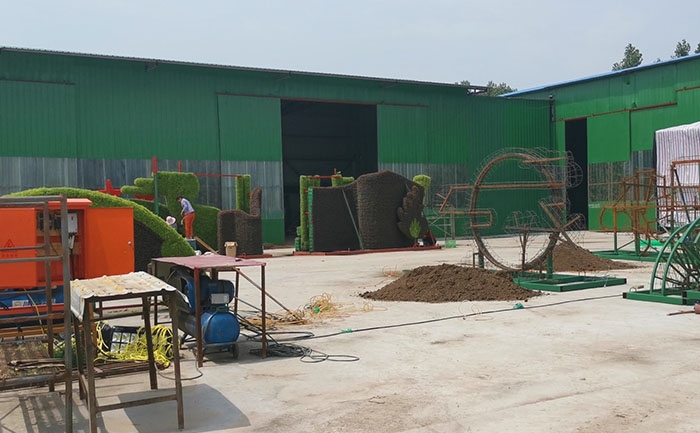 綠雕修復(fù)廠家施工現(xiàn)場